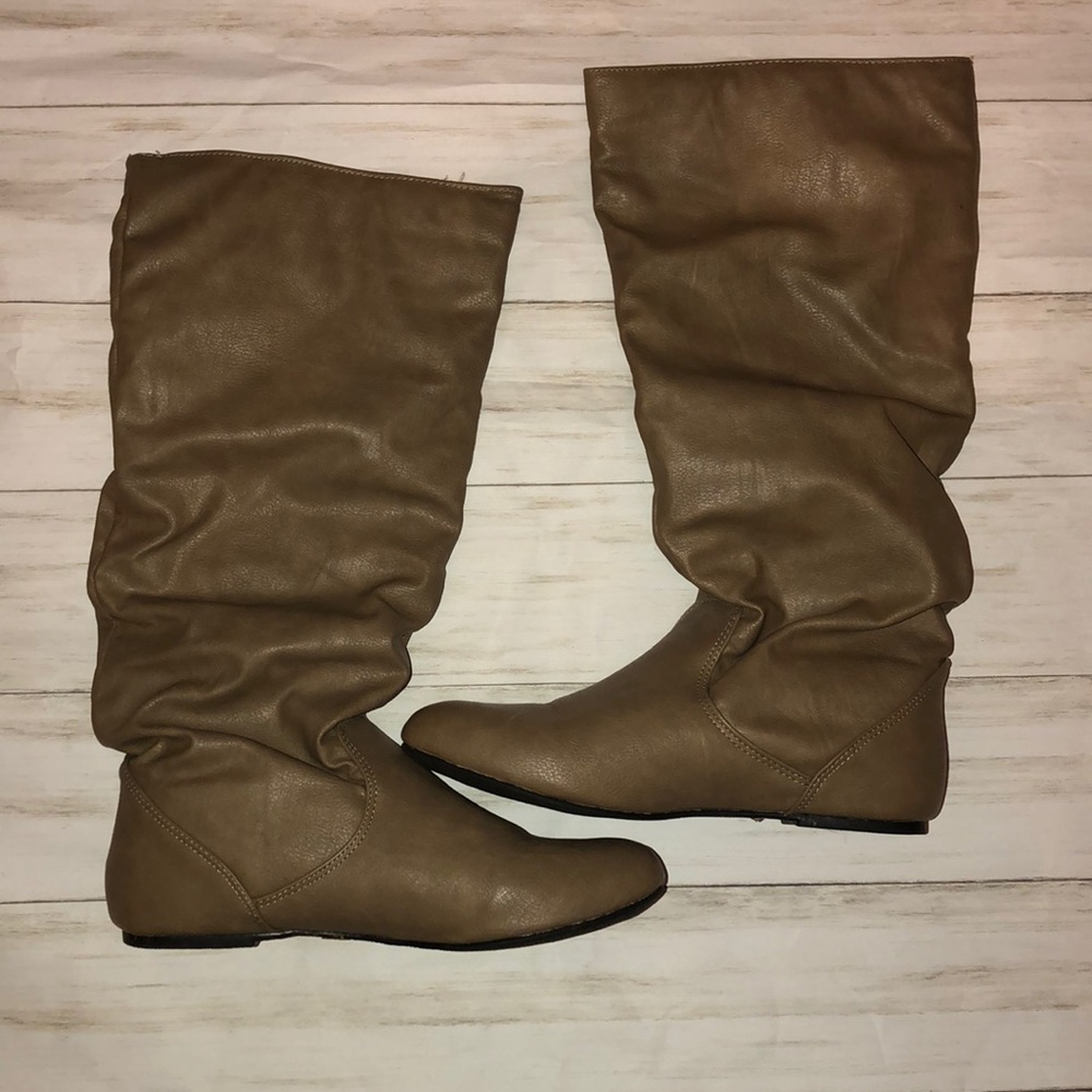 Charlotte Russe Tan Boots